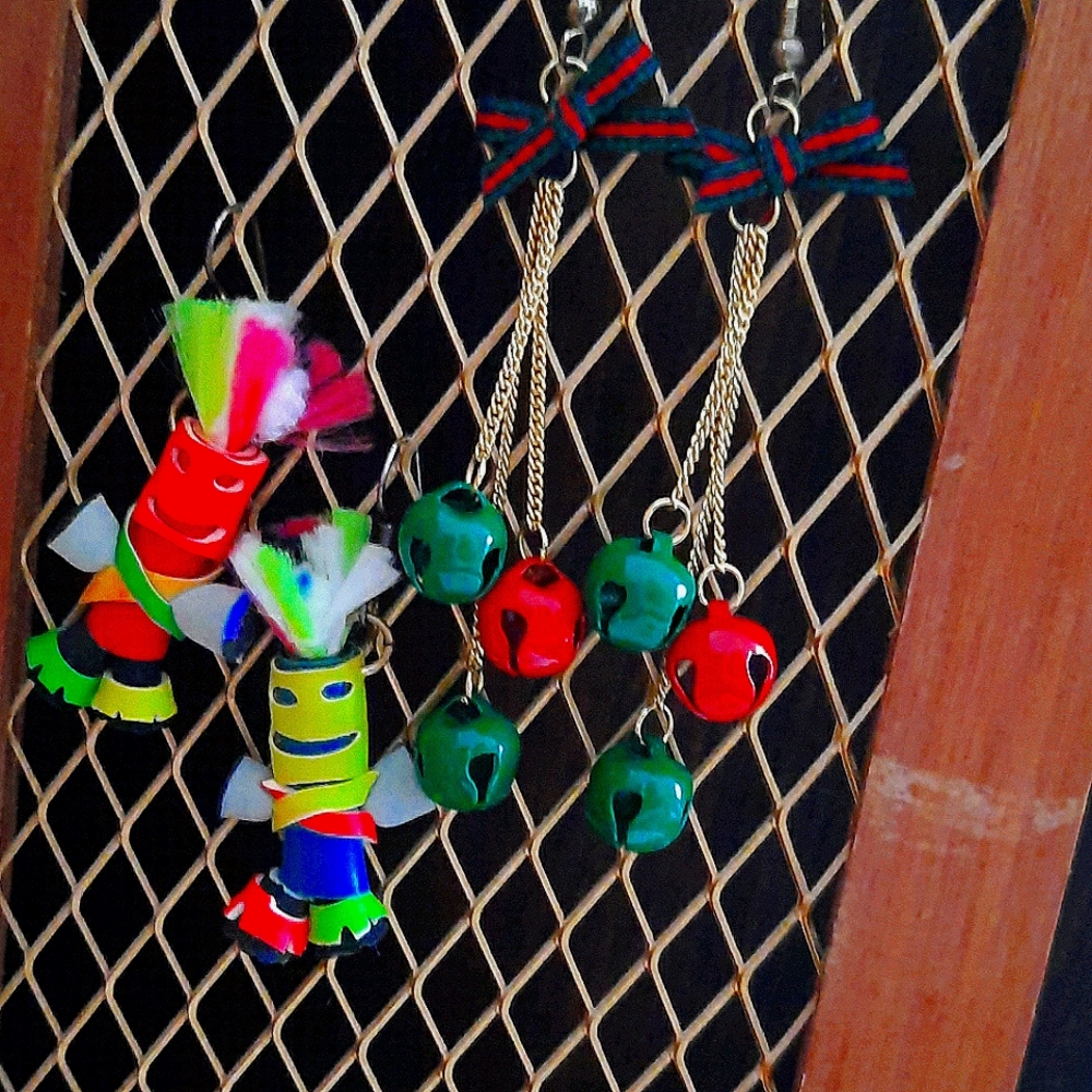 Earrings - Picture 2 of 4